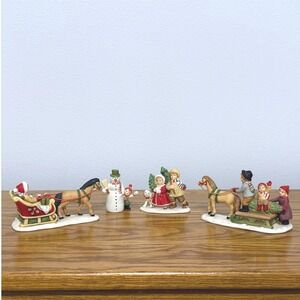 Vintage Lefton China Christmas Village Figurine Set 4pc  Lefton 1986 1990